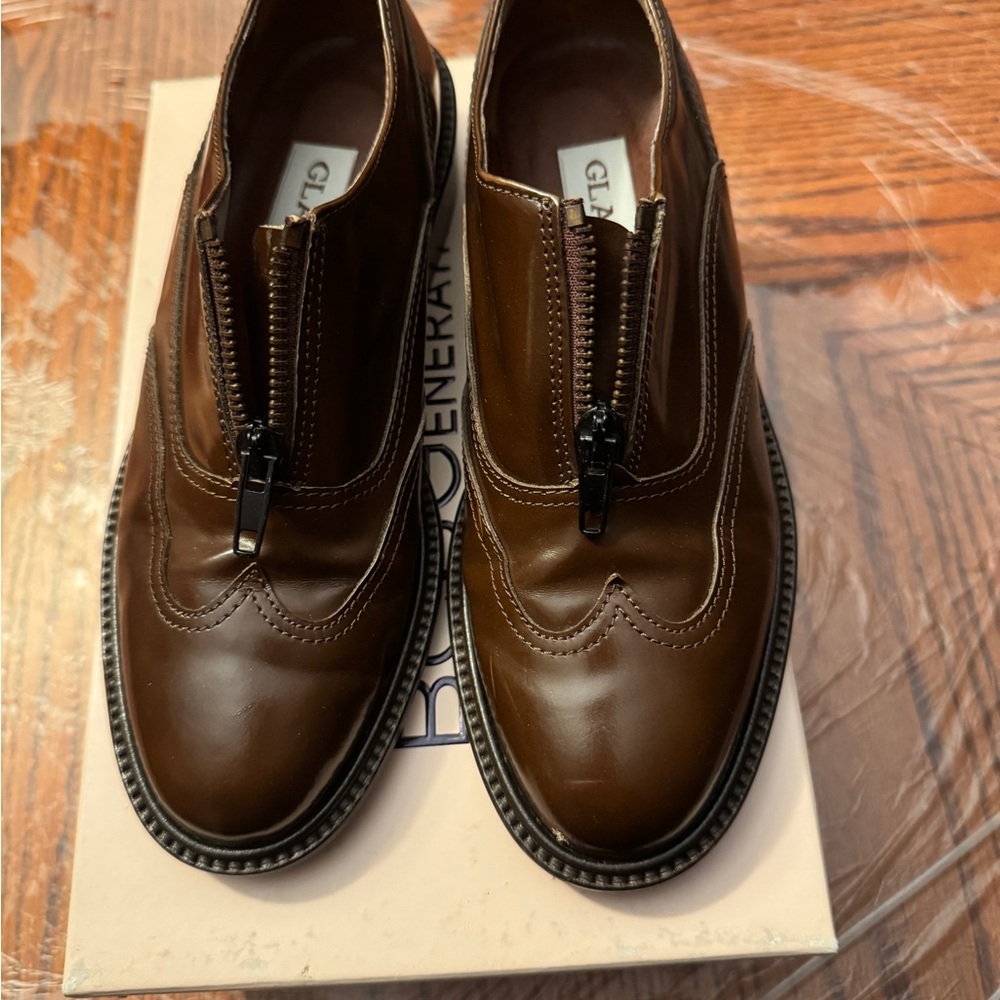 Glacee women shoes Size 6 Color brown